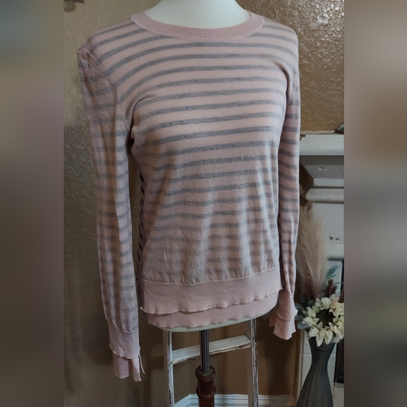 CLEARANCE!!! Tory Burch Layered Striped Pink & Black Sweater Size Medium - Picture 2 of 11
